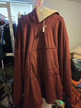 Cozy Sherpa-Lined Hoodie - Deep Burgundy Sunggie
